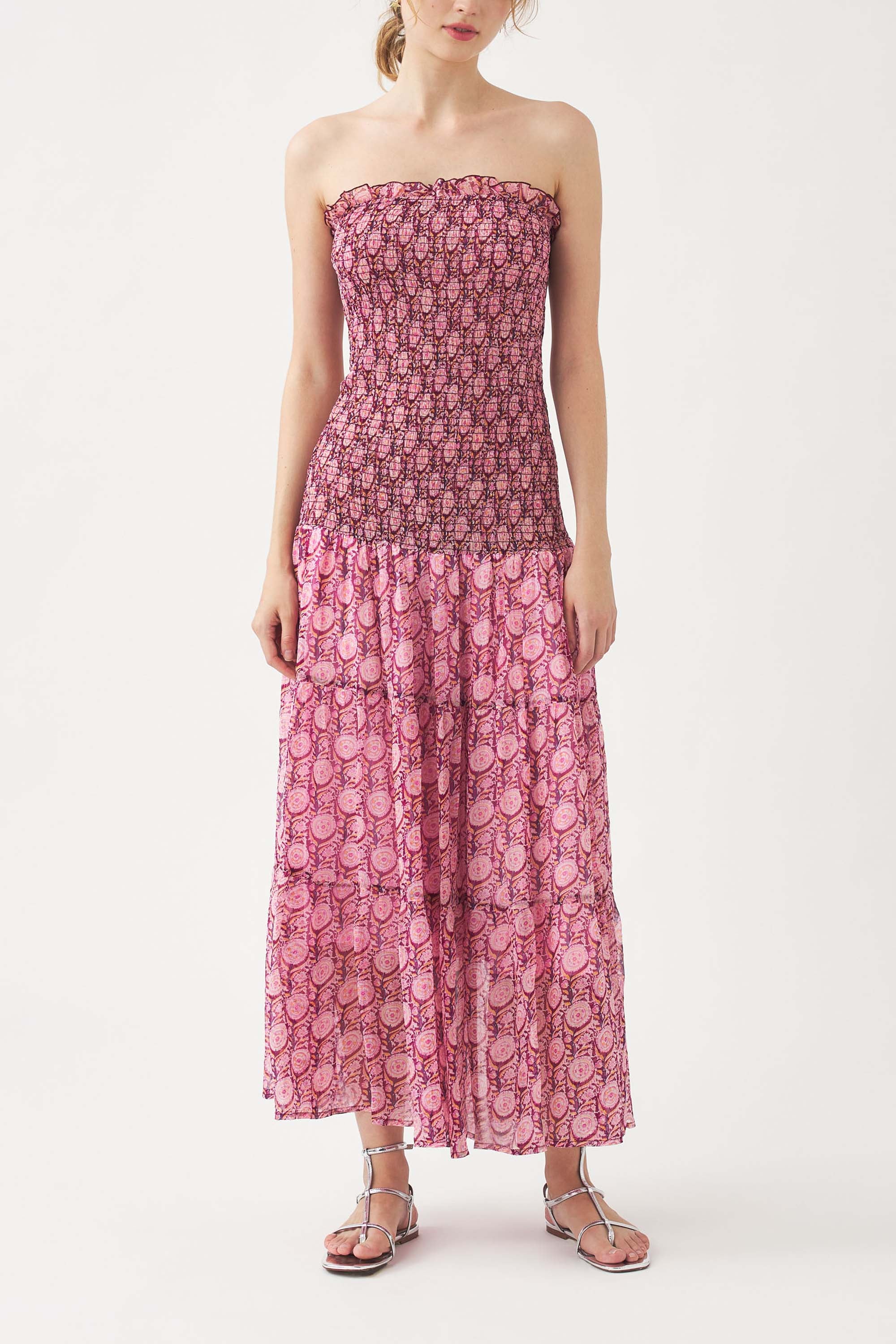 Gesmoktes trägerloses Kleid aus Chiffon Cassy