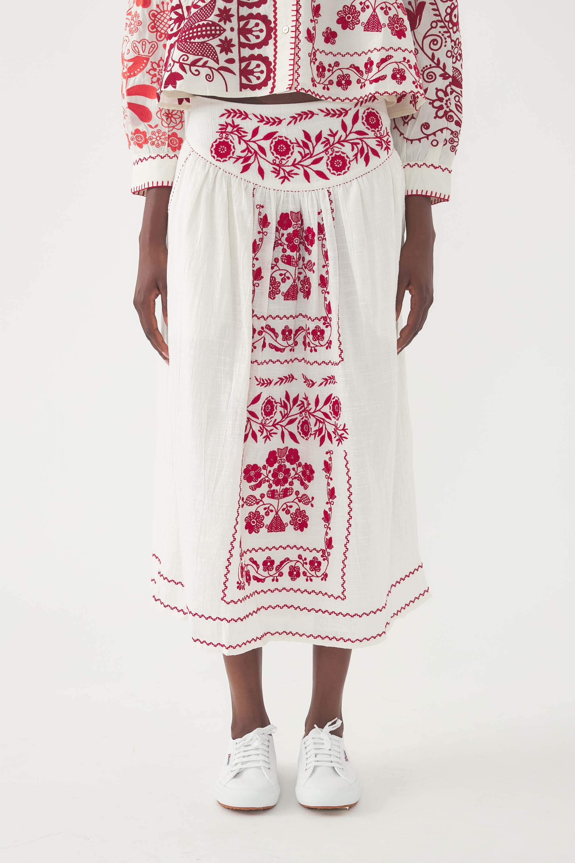 Jupe brodée Mamie